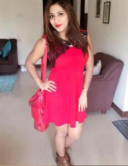 Pinky 22 year female call girls in bangalore